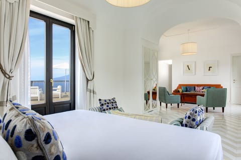 Executive Suite, Balcony, Sea View | Egyptian cotton sheets, premium bedding, memory foam beds, minibar