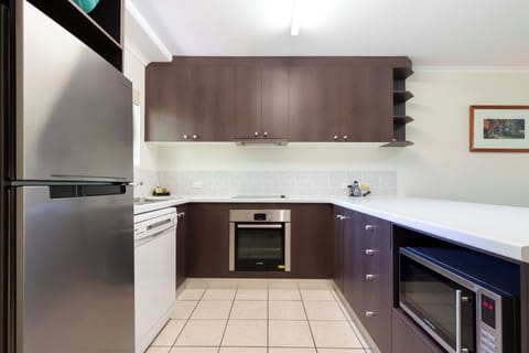 Apartment, 2 Bedrooms | Private kitchen | Full-size fridge, microwave, stovetop, dishwasher