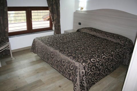 Comfort Double or Twin Room | Select Comfort beds, desk, free cribs/infant beds, free WiFi