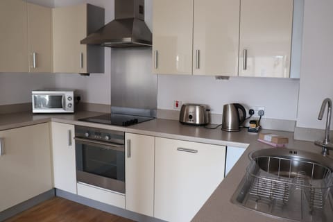 One Bedroom Apartment | Private kitchenette