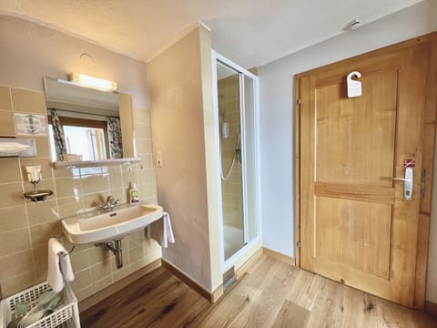 Single Room, Shared Bathroom | Bathroom | Hair dryer, bathrobes, towels