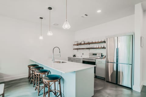 Full-size fridge, microwave, coffee/tea maker, toaster