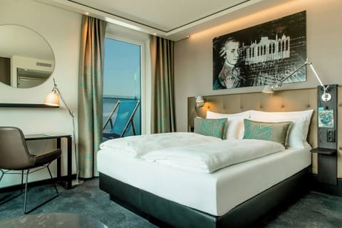 Soundproofing, iron/ironing board, free WiFi, bed sheets