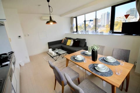 Condo, 2 Bedrooms (301) | In-room dining