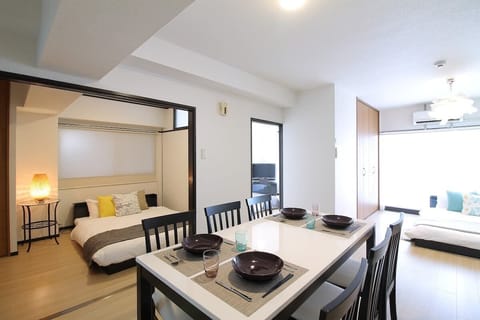 Condo, 3 Bedrooms (601) | Living area | Flat-screen TV