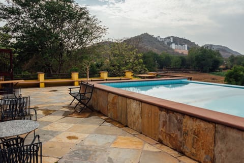 Outdoor pool, sun loungers