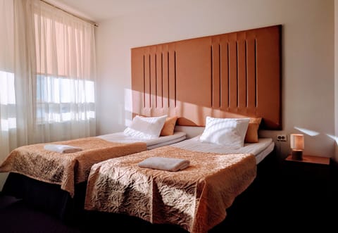 Standard Twin Room | Free WiFi, bed sheets