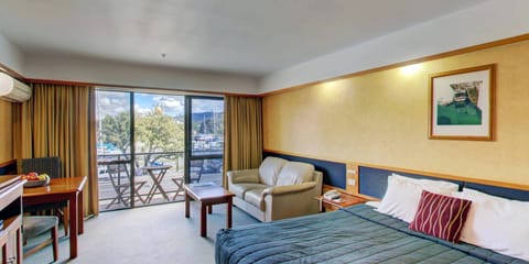 Marina View King - Balcony | In-room safe, desk, iron/ironing board, free WiFi