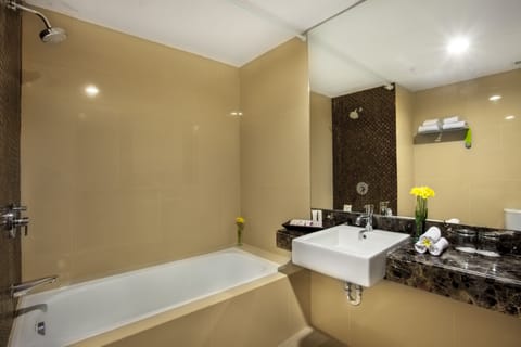 Family Suite With Free Balinese Culture Experience and 1 Minibar | Bathroom | Free toiletries, hair dryer, slippers, towels