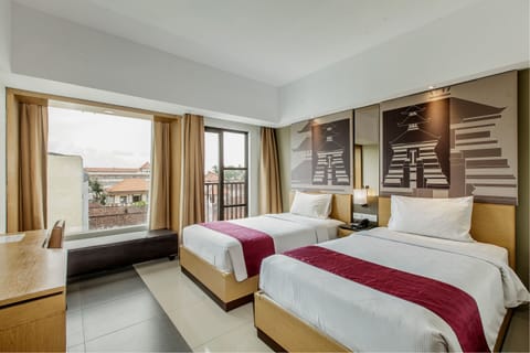 Deluxe Room, City View (Executive) | Premium bedding, minibar, in-room safe, desk