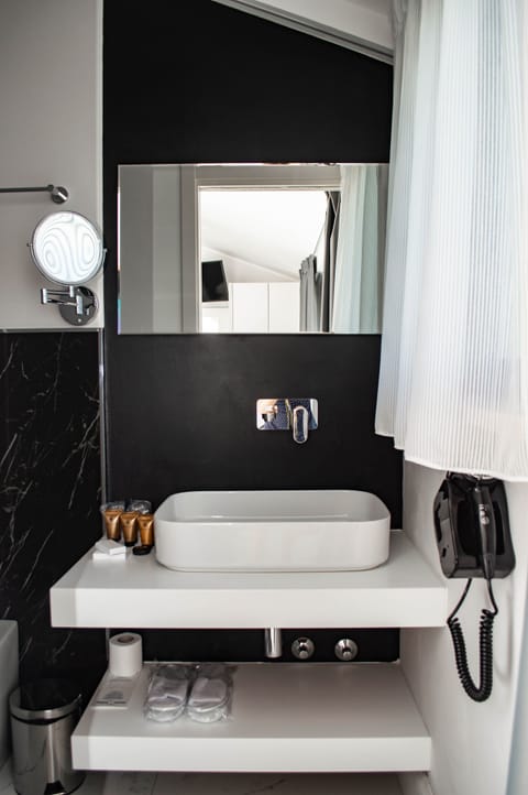 Panoramic Suite | Bathroom sink