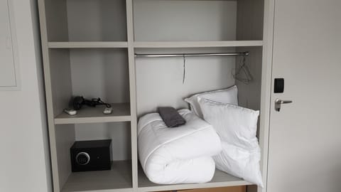 Studio Suite, 2 Bedrooms | Minibar, in-room safe, desk, blackout drapes