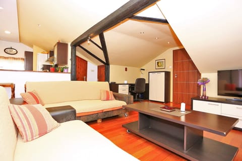 Apartment, 2 Bedrooms, Balcony | Living room