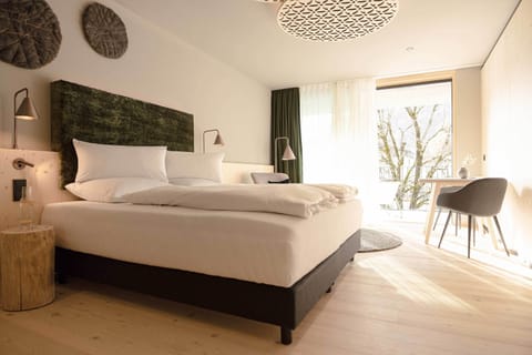 Soundproofing, free cribs/infant beds, free WiFi, bed sheets