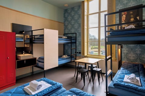 Family Room, Private Bathroom | Bed sheets