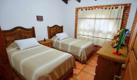 Standard Room | Free WiFi, bed sheets