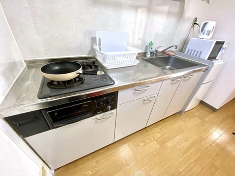 Apartment | Private kitchenette | Fridge, microwave, stovetop, electric kettle