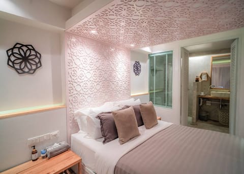 Standard Double Room | Desk, laptop workspace, soundproofing, free WiFi