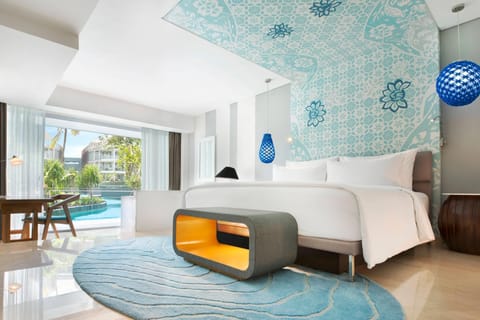 Deluxe Room, 1 King Bed (Lagoon Access) | Premium bedding, minibar, in-room safe, desk