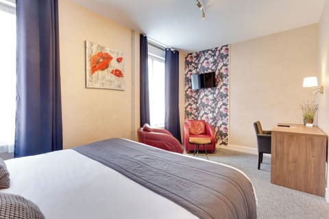 Superior Double Room | Select Comfort beds, desk, free WiFi, bed sheets