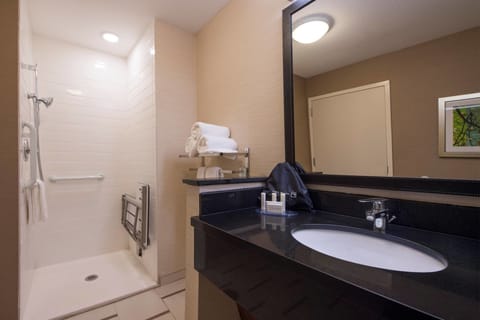 Room, 2 Double Beds, Mountain View | Bathroom | Combined shower/tub, hair dryer, towels