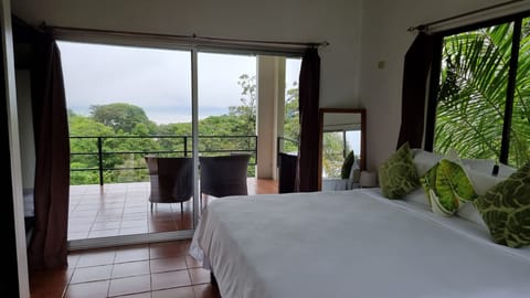 Standard Room, 1 King Bed, Ocean View | In-room safe, free WiFi, bed sheets