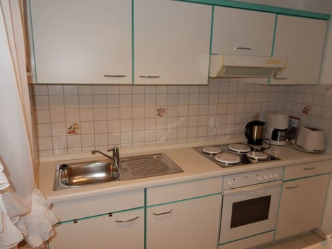 Apartment (1. Stock) | Private kitchen | Fridge, oven, espresso maker, coffee/tea maker