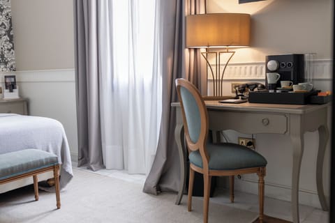 Standard Double Room | Premium bedding, minibar, in-room safe, blackout drapes