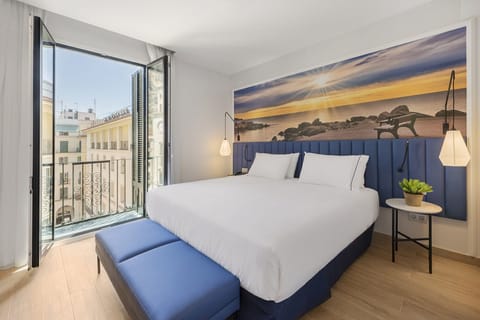 Double Room, City View | Premium bedding, down comforters, memory foam beds, minibar