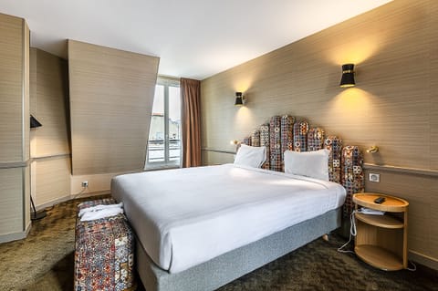 Double Room (Eiffel) | In-room safe, free WiFi, bed sheets