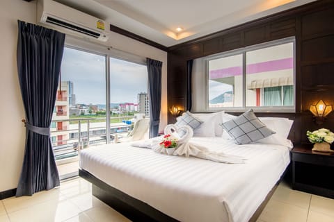 Superior Double Room, Balcony | Balcony