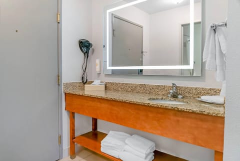 Suite, 1 King Bed, Non Smoking | Iron/ironing board, free cribs/infant beds, free rollaway beds