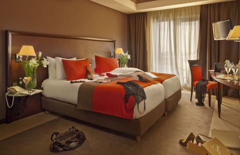 Superior Room, 2 Twin Beds | Egyptian cotton sheets, premium bedding, pillowtop beds, minibar