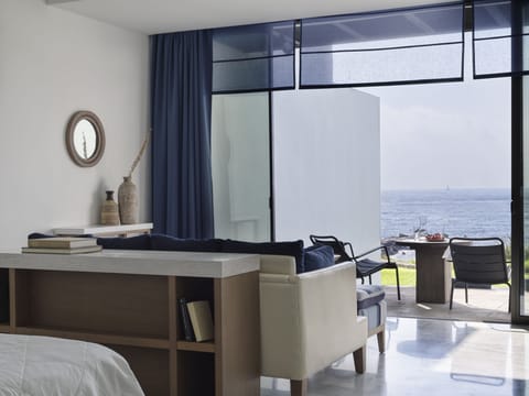 Sea Front Kyma Suite | Premium bedding, minibar, in-room safe, individually decorated