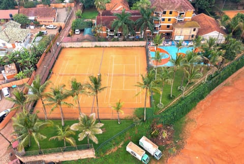 Tennis court