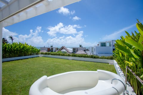 Beach/ocean view