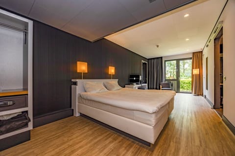 Suite | In-room safe, desk, blackout drapes, cribs/infant beds