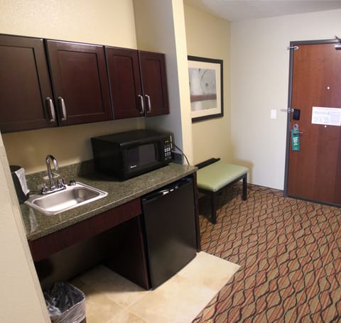 Suite, 2 Queen Beds (Additional Living Area) | In-room safe, desk, iron/ironing board, rollaway beds