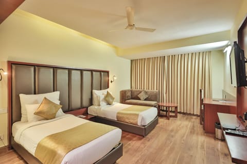 Deluxe Twin Room | Premium bedding, minibar, in-room safe, desk