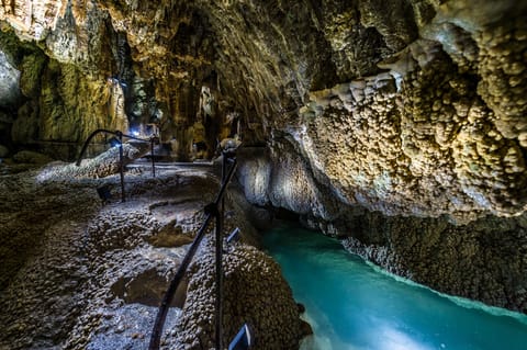 Spelunking/cave exploring