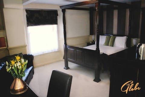 Double Room, Ensuite (Four Poster )