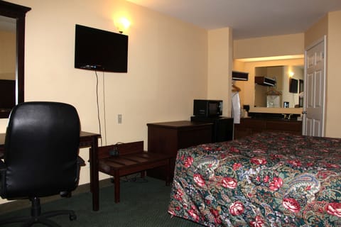 In-room safe, iron/ironing board, free WiFi, bed sheets