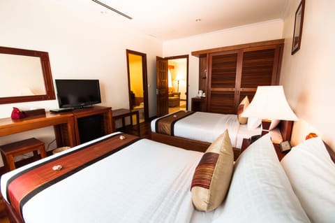 Premier Room (Family) | Premium bedding, minibar, in-room safe, individually decorated