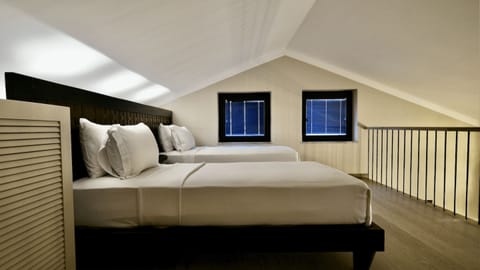 Premium Loft | Free WiFi, bed sheets