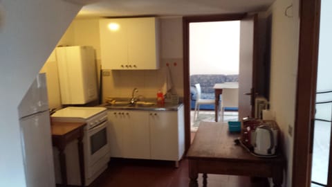 Family Duplex, 3 Bedrooms (SE1) | Private kitchen | Fridge, oven, espresso maker, coffee/tea maker