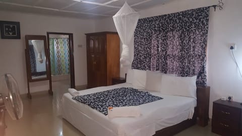 Double Room | Desk, free WiFi