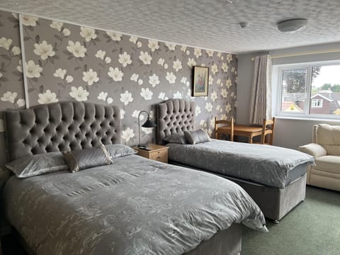 Superior Double or Twin Room, Ensuite (Room 15) | 1 bedroom, WiFi