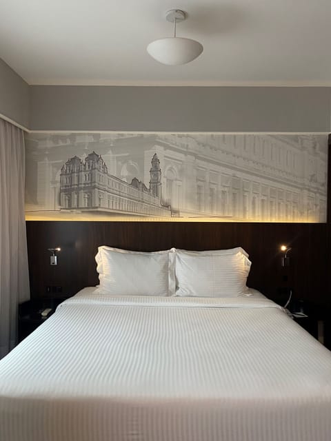 Premier Double Room, 1 Double Bed (Premier) | Egyptian cotton sheets, premium bedding, minibar, in-room safe