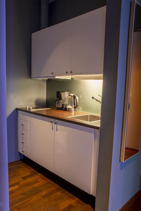 Standard Apartment | Private kitchenette | Fridge, stovetop, espresso maker, cookware/dishes/utensils