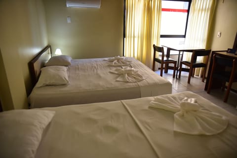 Standard Triple Room | Desk, free WiFi, bed sheets